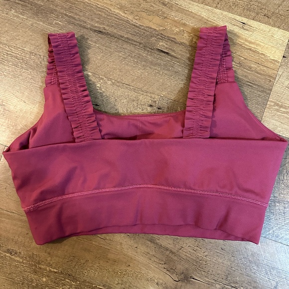 Sincerely Jules Ruffle Sports Bra - Picture 2 of 3